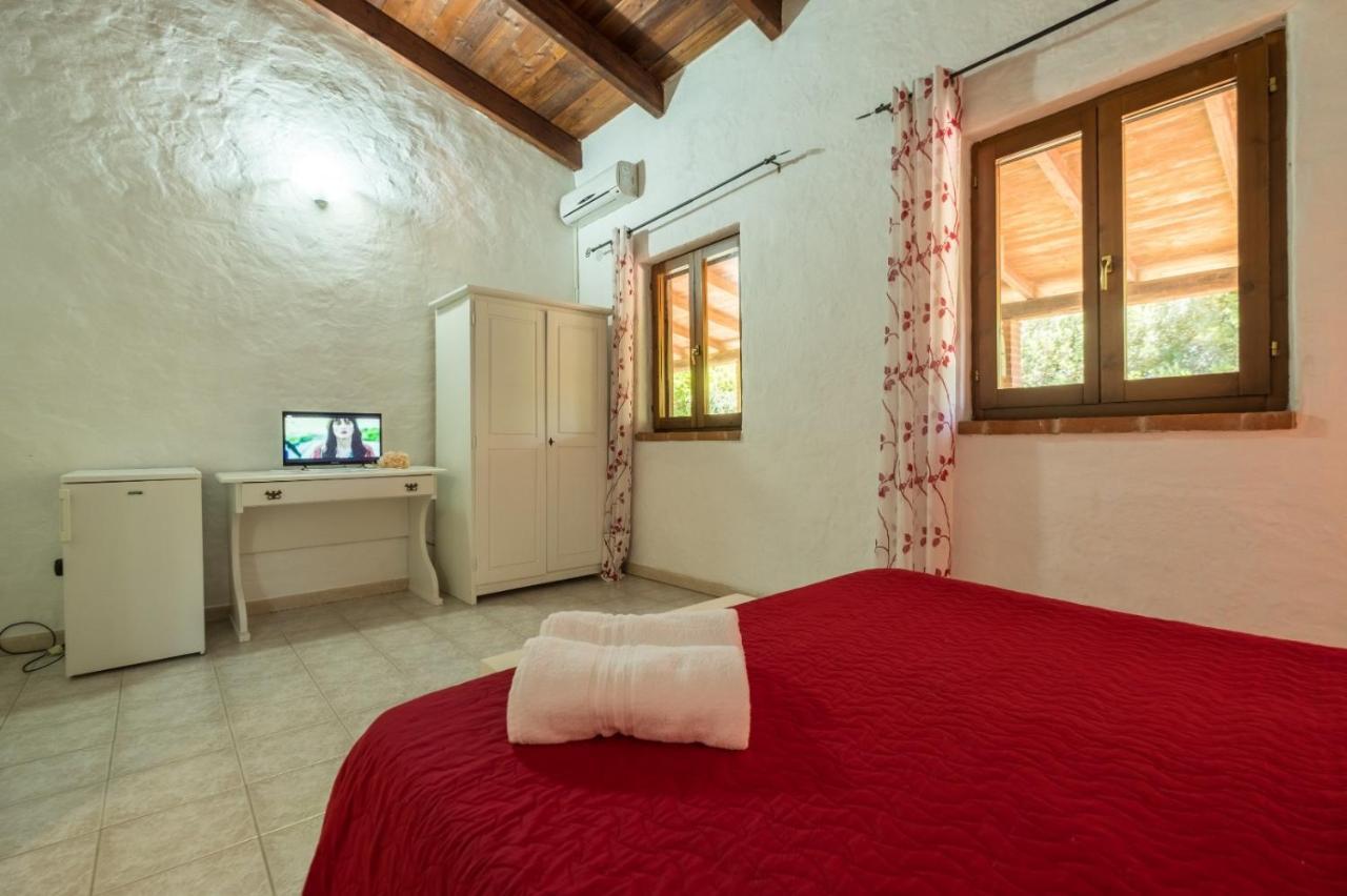 Agriturismo Il Paradiso Iglesias Luaran gambar